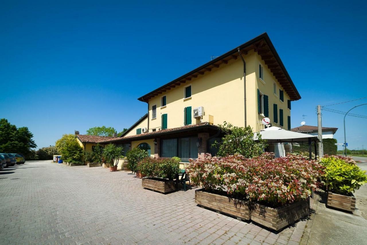 Rifugio San Lorenzo Bed & Breakfast Porto Mantovano Eksteriør bilde