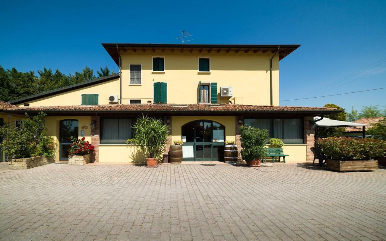Rifugio San Lorenzo Bed & Breakfast Porto Mantovano Eksteriør bilde