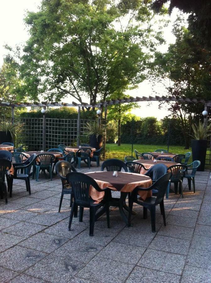 Rifugio San Lorenzo Bed & Breakfast Porto Mantovano Eksteriør bilde